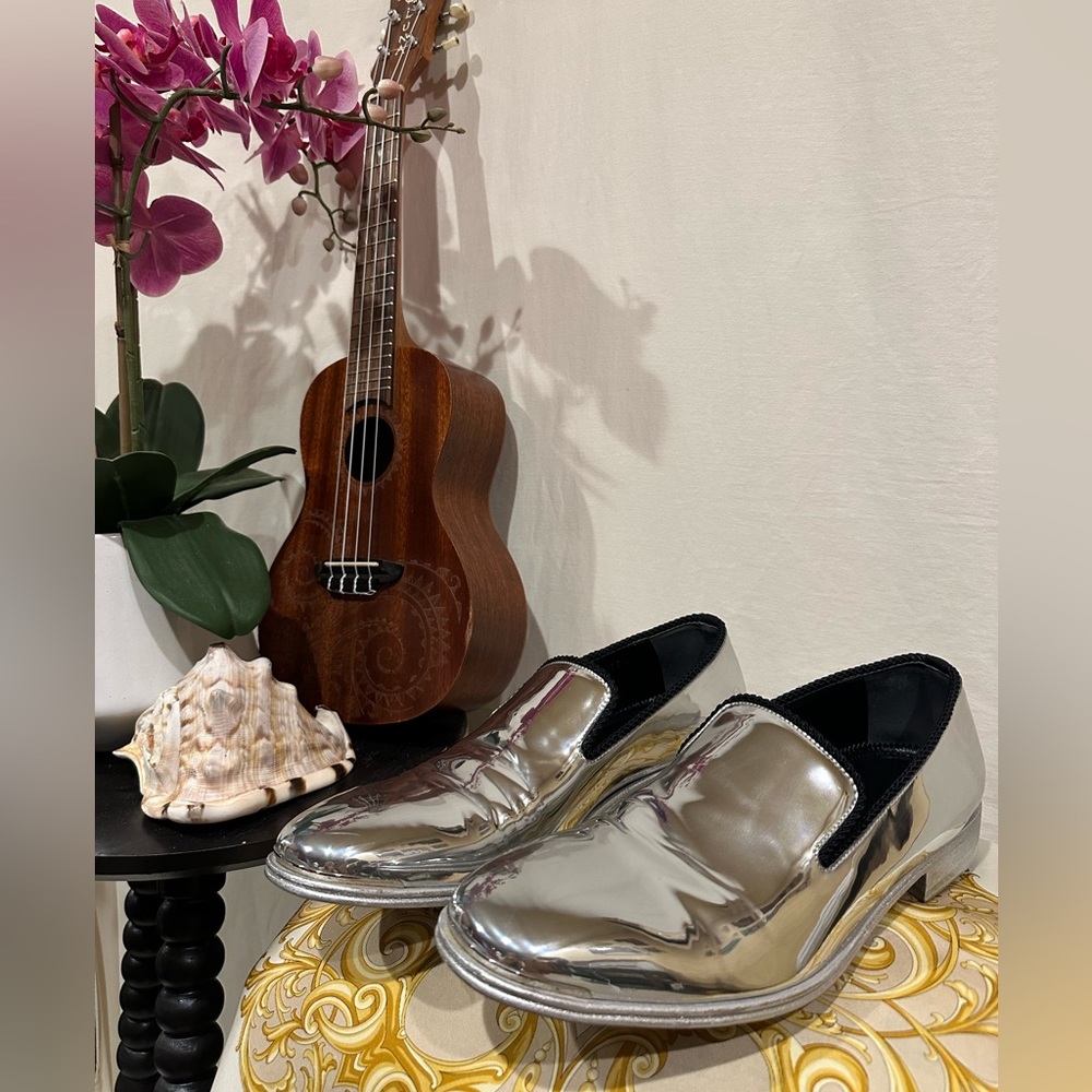 Alexander McQueen men’s metallic silver leather dress shoes – rare find!